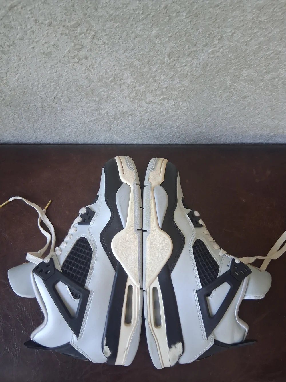 Nike Air Jordan IV Retro GS Platinum Gold - Size 6.5Y